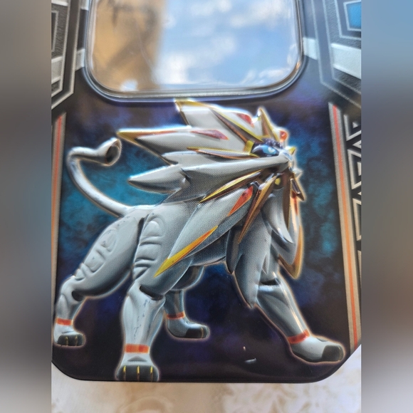 Pokémon TCG : Legends of Alola Solgaleo GX Collector Tin 2017 - Picture 6 of 13